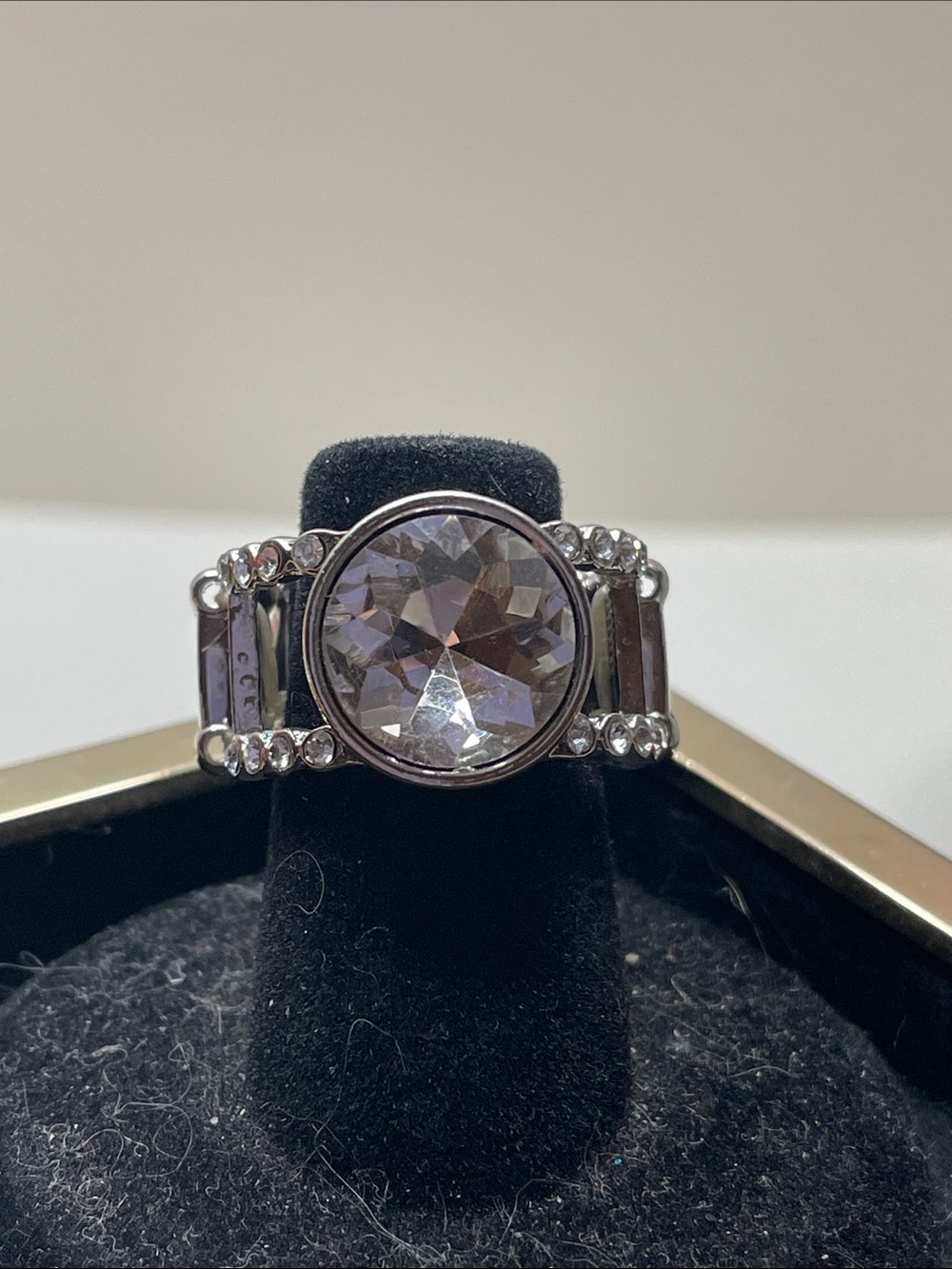 Silver-Tone Clear Rhinestones Statement Ring